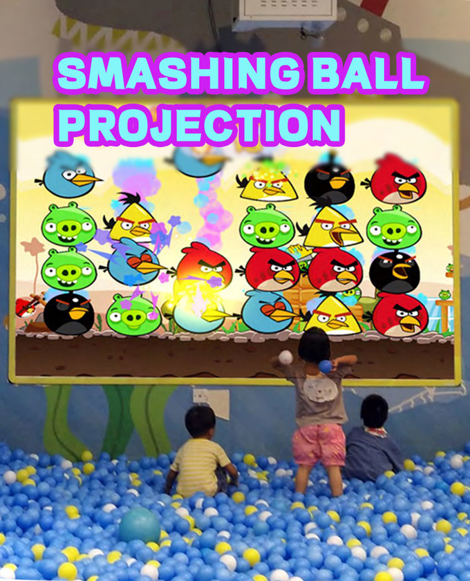 Büyük Kat Duvar Projeksiyon Oyunları Çocuklar Kapalı Oyun Alanı Park 3D Çocuklar İçin Etkileşimli Top Oyunu 0