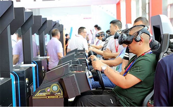 VR Yarışlar İçeri Oyun Alanı Yarış Sürüş Simülatörü Sanal Gerçeklik Oyunu 9D Vr Oyun Ekipmanı 2